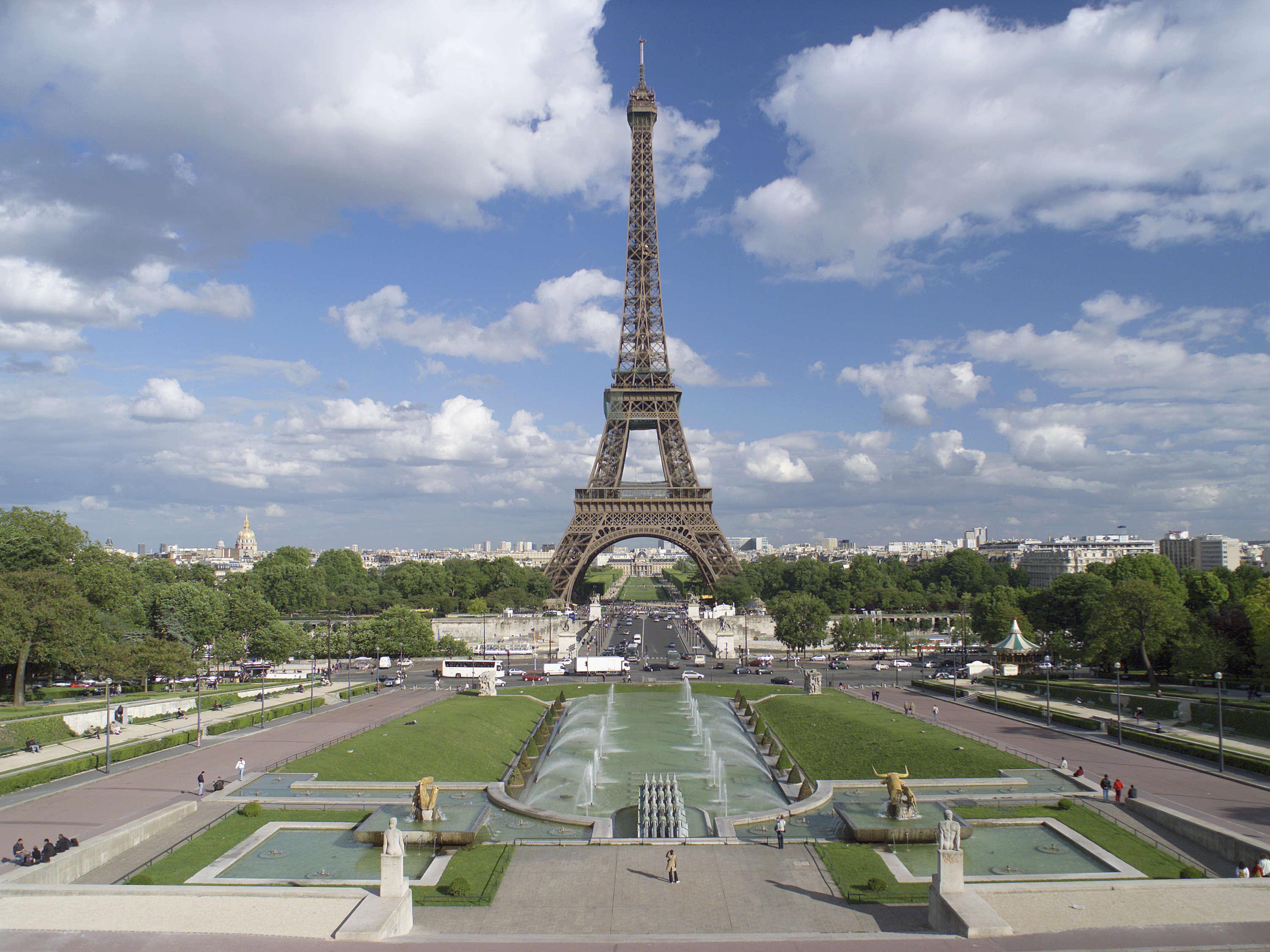 宜必思巴黎埃菲尔铁塔酒店 外观 照片